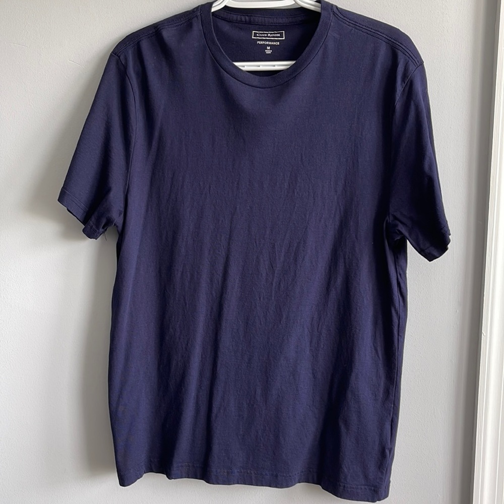 M size men’s performance tshirt